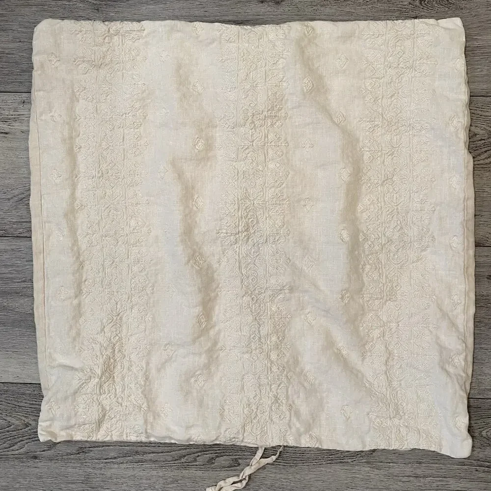 Bella Notte Two Euro Shams Ines Linen With Knife Edge Lace Embroidered Tie Backs